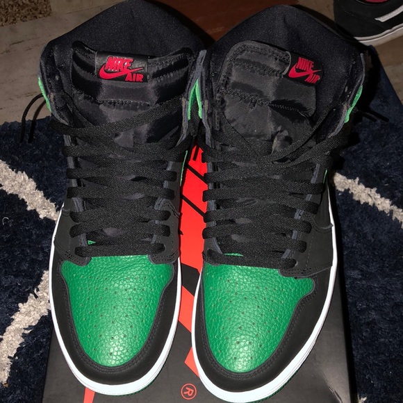 Air Jordan 1 Pine Green (2020)